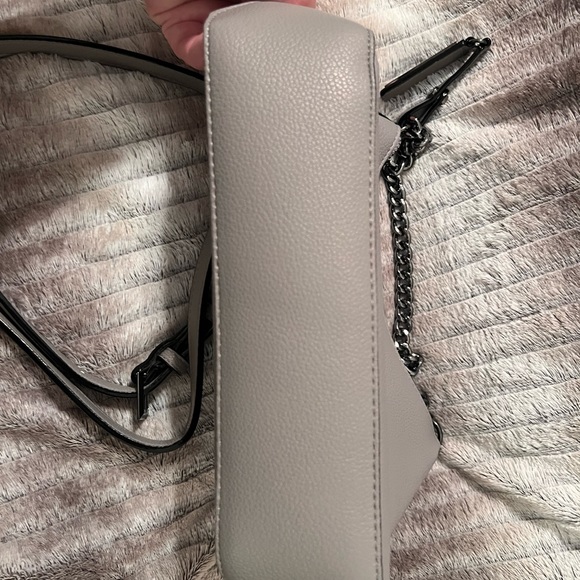 Victoria’s Secret Victoria mini curve shoulder bag - Picture 8 of 11